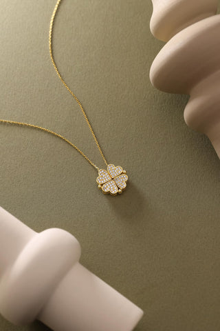 Deux cœurs, un seul lien.